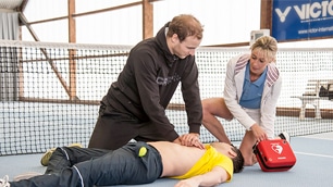 Reanimation mit automatisierten externen Defibrillatoren (AED)​