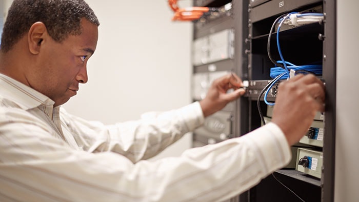 10 Fragen, die IT-Verantwortliche vor der Migration medizinischer Daten stellen sollten