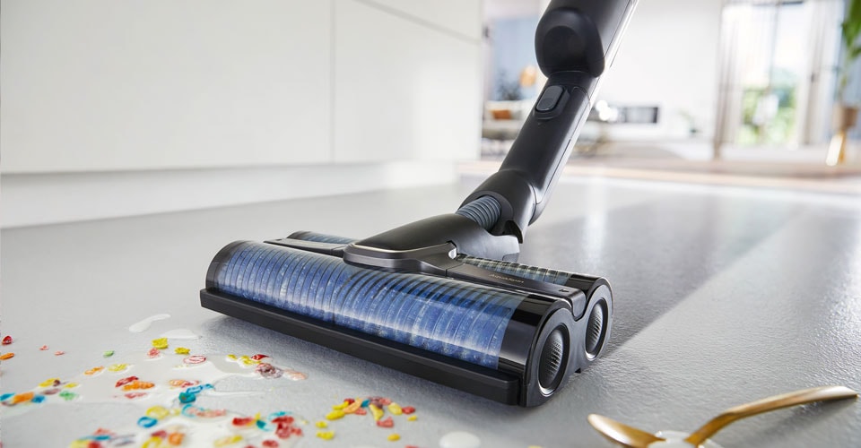 https://www.philips.ch/c-dam/b2c/de_DE/experience/household/vacuum-cleaner/articles/easy-to-clean-kitchen-tiles-c1.jpg