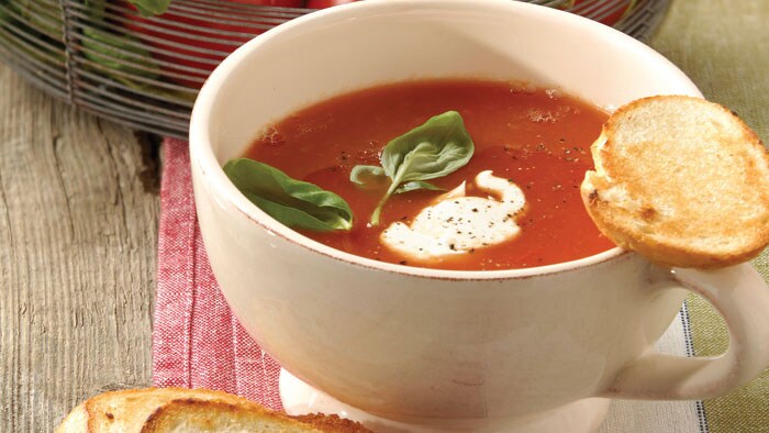 La soupe à la tomate : la recette onctueuse