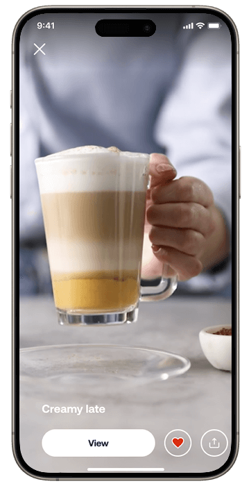 Smartphone mit HomeID-Bildschirm, auf dem ein Kaffeerezept angezeigt wird