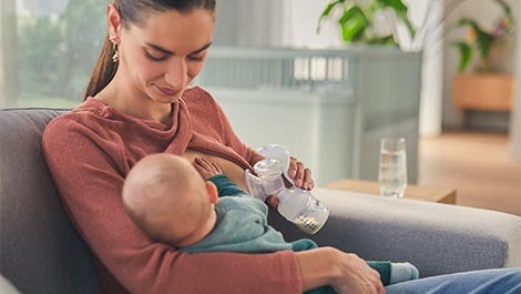 Pour une montée de lait rapide: Le nouveau tire-lait manuel Philips Avent s'inspire de la manière de téter des bébés