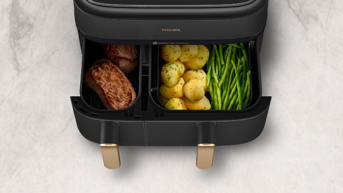 Philips Steam Airfryer 5000 Series Dual Basket NA552/09 – Lifestylebild